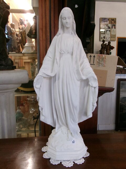 Statue vierge Marie en pierre 55 Chteau-l'vque (24)