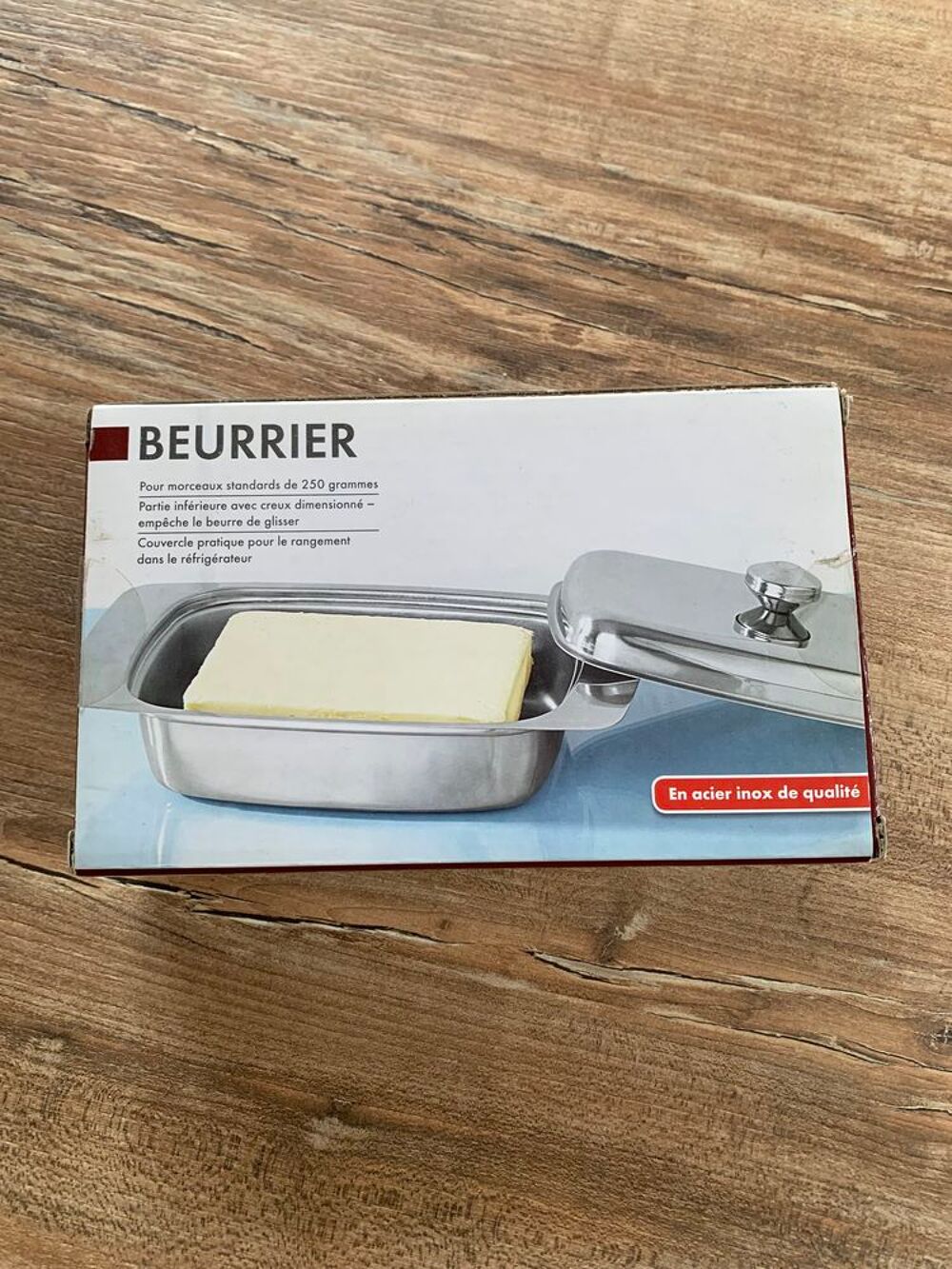 Beurrier avec poignet en acier inox de qualit&eacute; Electroménager