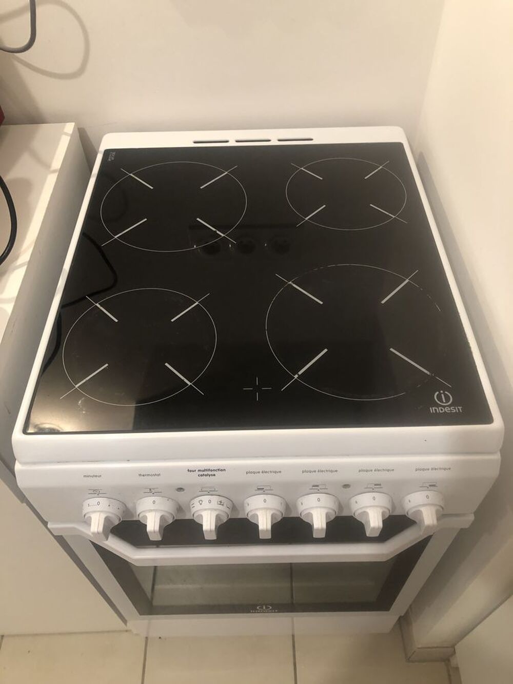 cuisini&egrave;re Indesit Electroménager