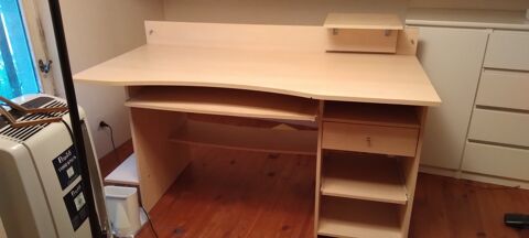 Bureau en bois clair avec rangements 35 Vedène (84)