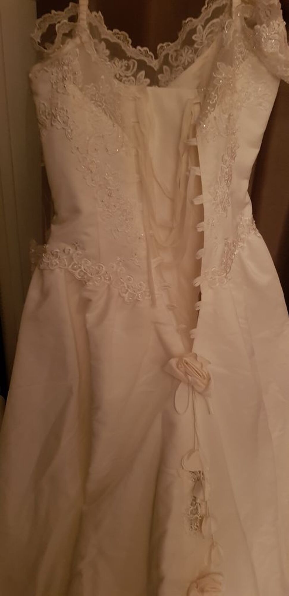 Robe de mari&eacute;e Vêtements