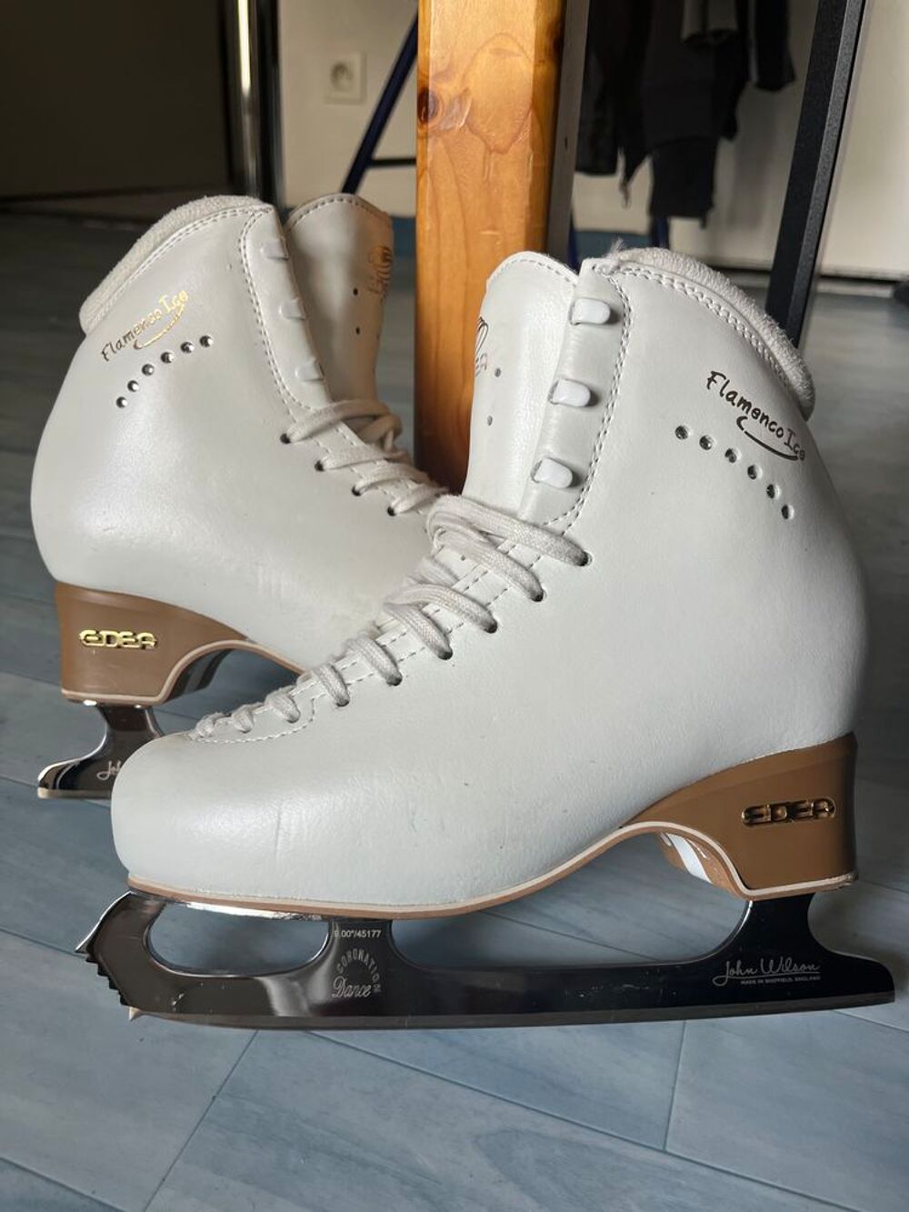 patin &agrave; glace Sports