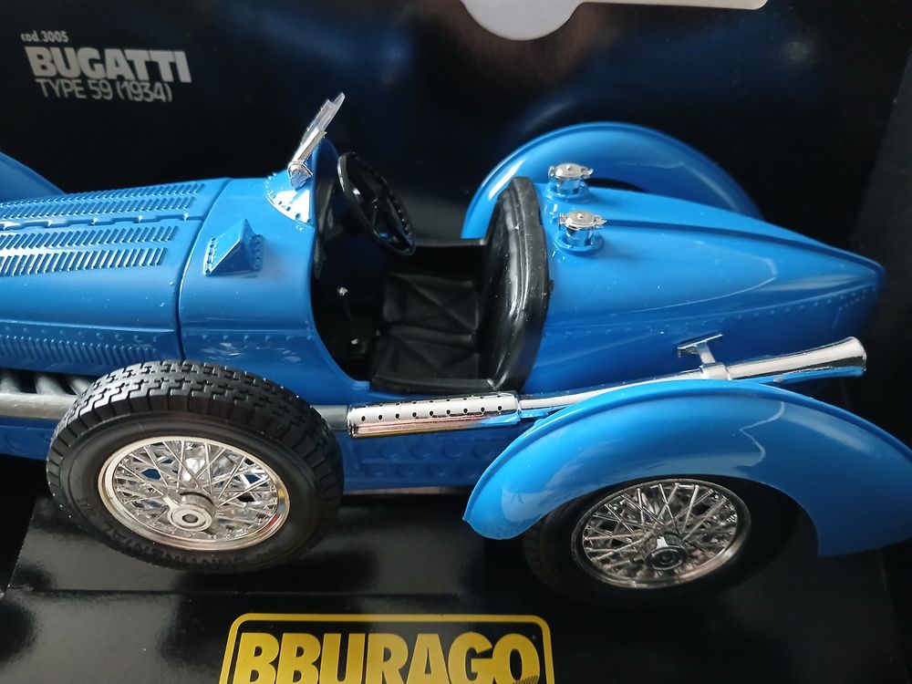 VOITURE de collection 1/18&egrave;me Jeux / jouets