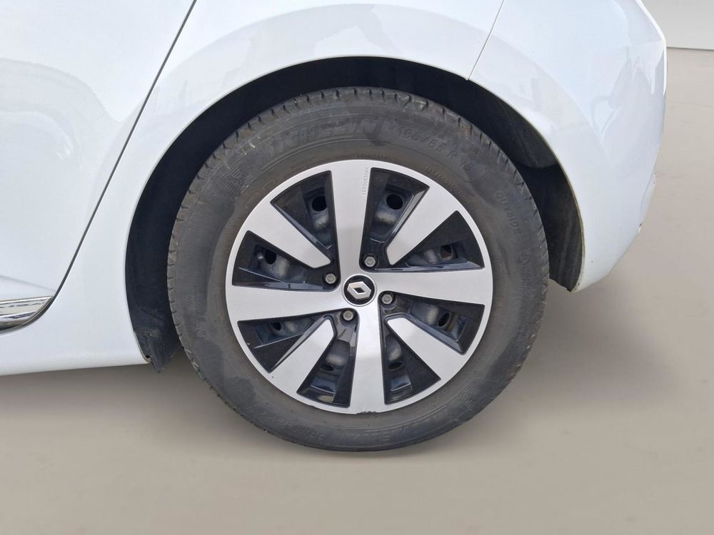 Clio IV CLIO SOCIETE E-TECH FULL HYBRID 145 EVOLUTION REVERSIBLE 2023 occasion 91150 &Eacute;tampes