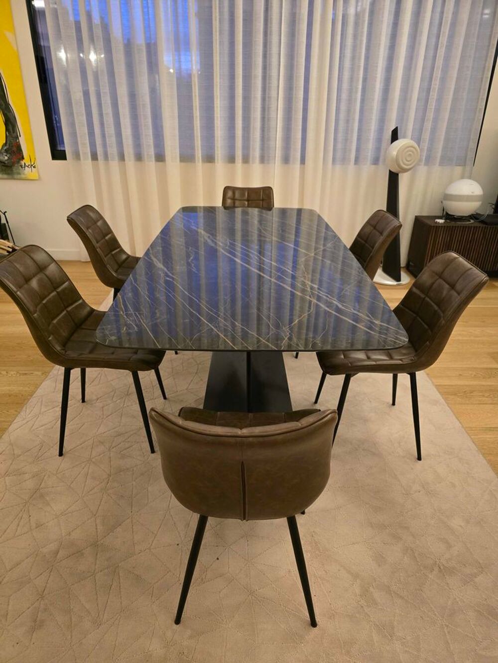 table+&agrave; +manger+avec+6+chaises Meubles