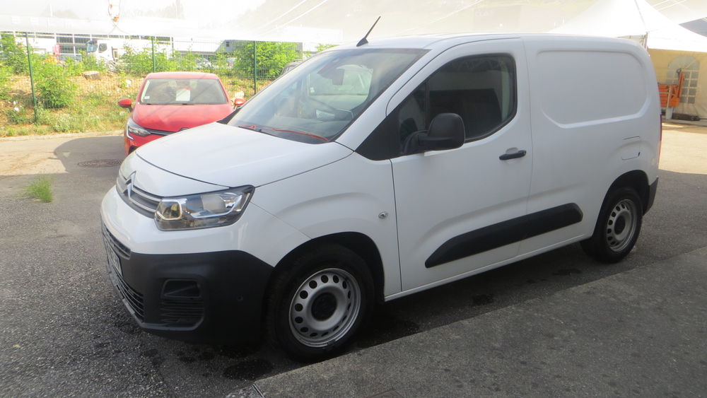 Berlingo BERLINGO VAN M 1000 BLUEHDI 100 S&S BVM5 CONTROL 2020 occasion 73800 Chignin