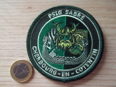 écusson militaire (vert) gendarmerie Cherbourg Manche 10 Valognes (50)