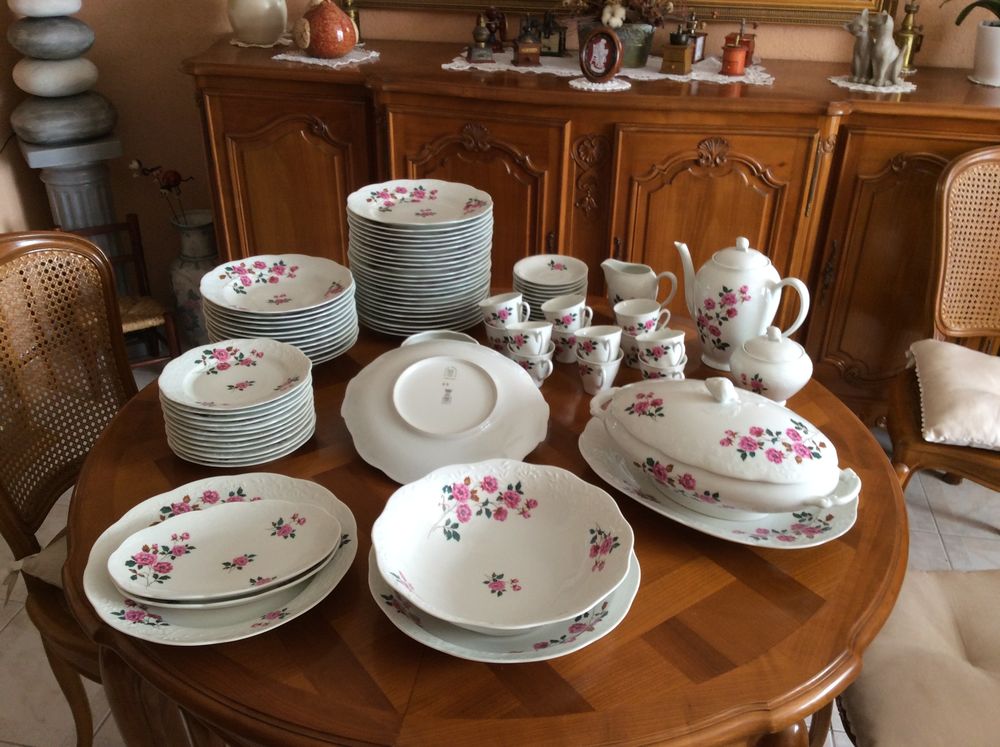Superbe service de porcelaine Cuisine