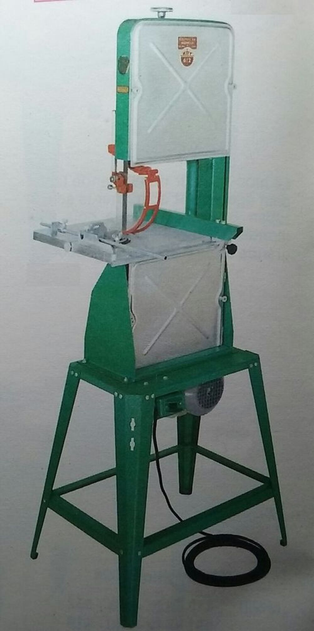 achete scie ruban KITY 612
Bricolage