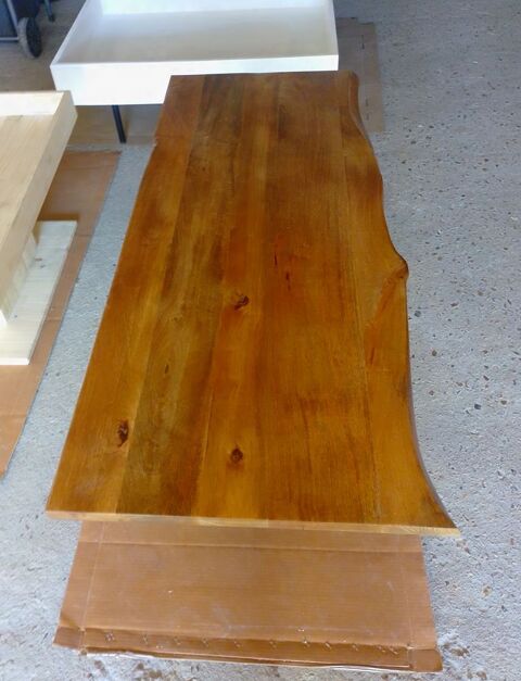 Table basse en bois massif 120 Le Plessis-Mac (49)