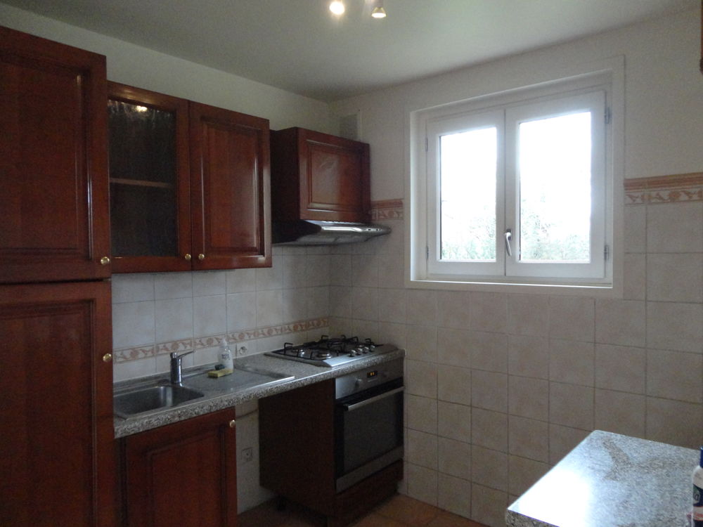 Location Maison Ste Foy Les Lyon secteur résidentiel maison T4 avec jardin Sainte-foy-lès-lyon