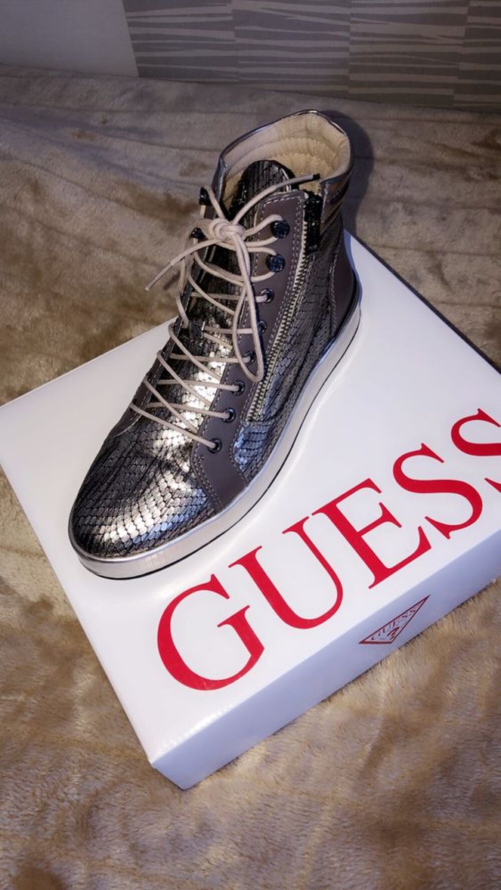 Chaussure GUESS Chaussures