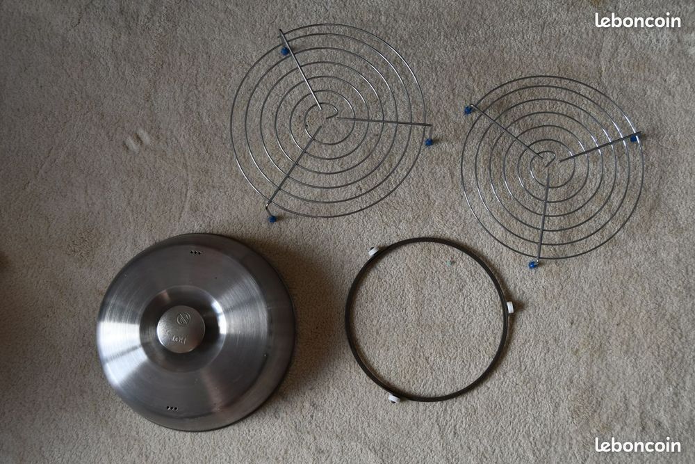 Four mirco-onde Samsung MC35-J8085LT Electroménager