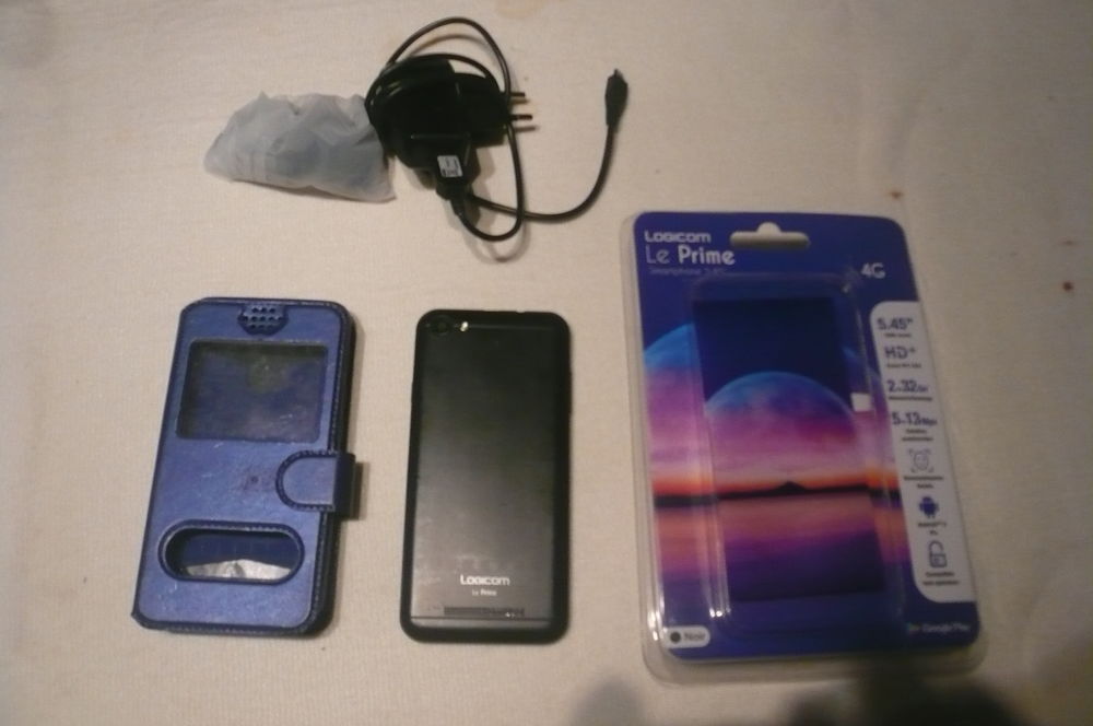 Smartphone Logicom NEUF Téléphones et tablettes