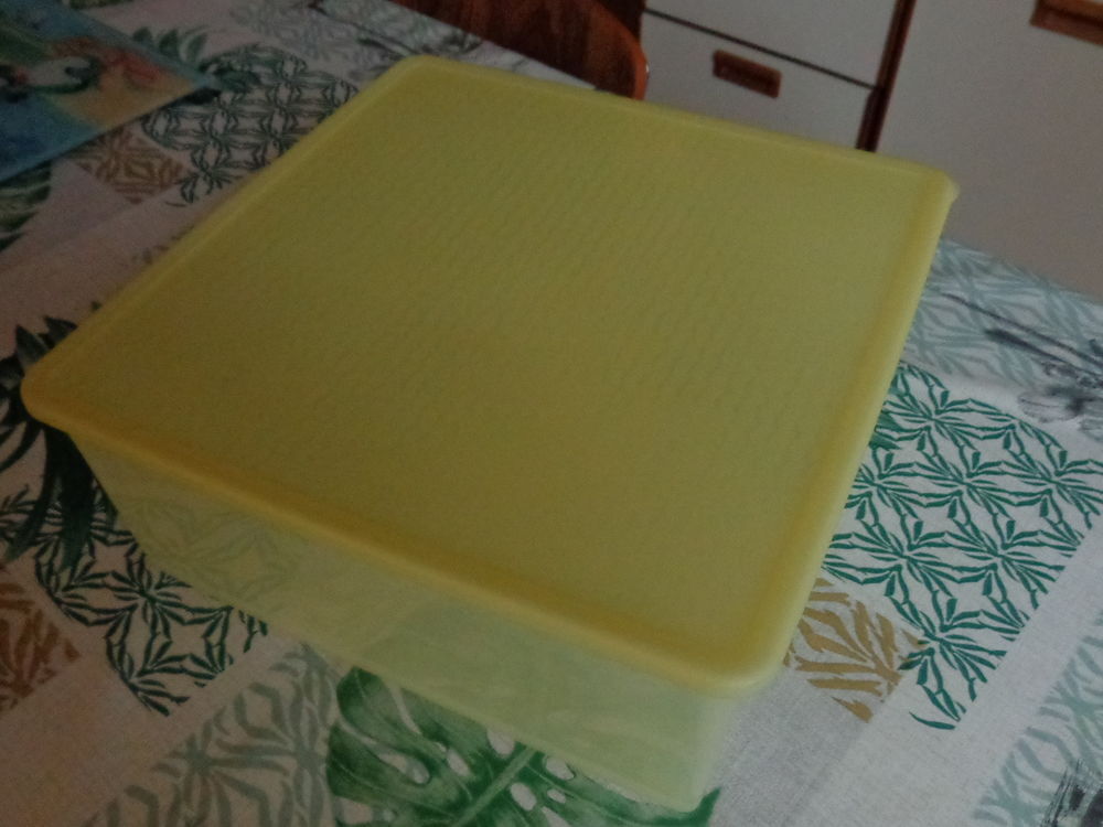 2 boites fra&icirc;cheur tupperware Cuisine