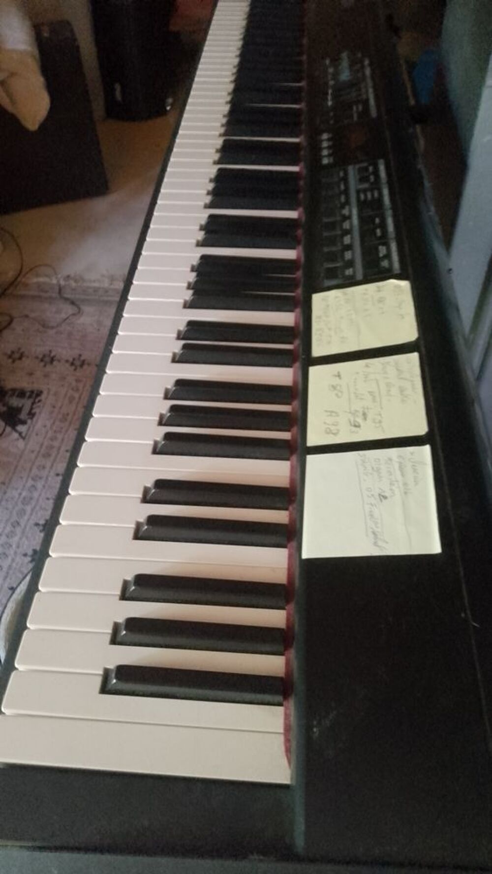 Superbe piano num&eacute;rique Roland Instruments de musique