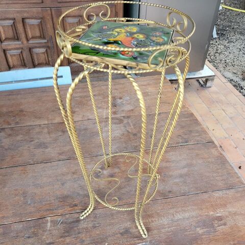 sellette ancienne fer forg� dessus c�ramique sign� valauris 50 La Farl�de (83)