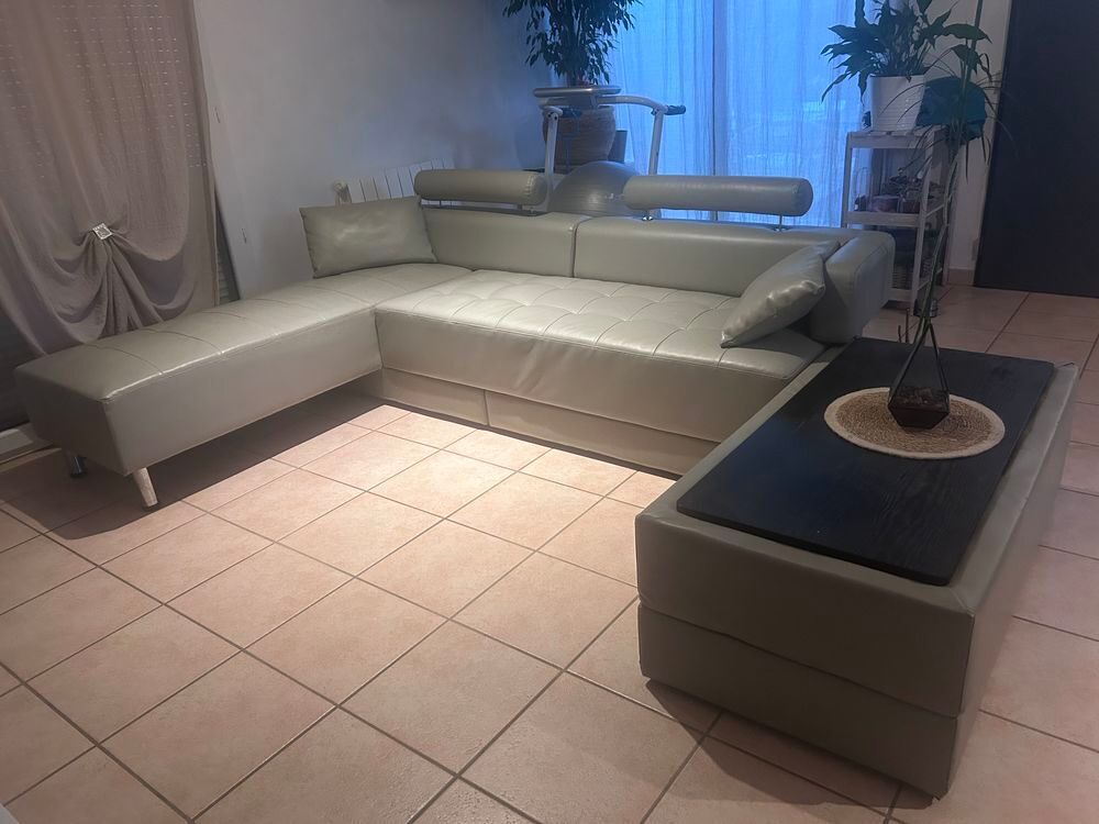 Canap&eacute; cuir d'angle r&eacute;versible et convertible Meubles