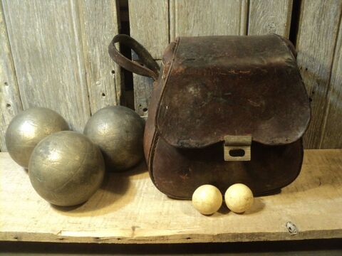 Ancien Jeu de Boules Lyonnaises en Bronze 45 Loches (37)