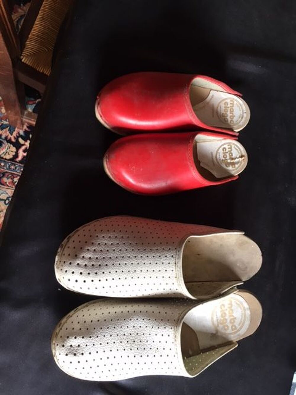 1 lot de 173 paires de sabot bois Chaussures
