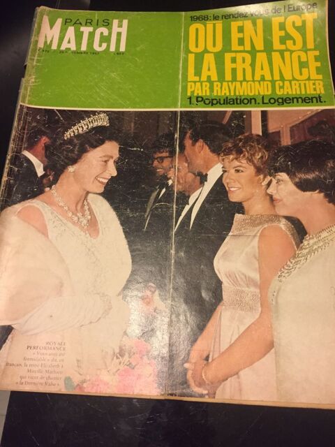 PARIS MATCH ;  la une la Cour d?Angleterre 2 Soissons (02)