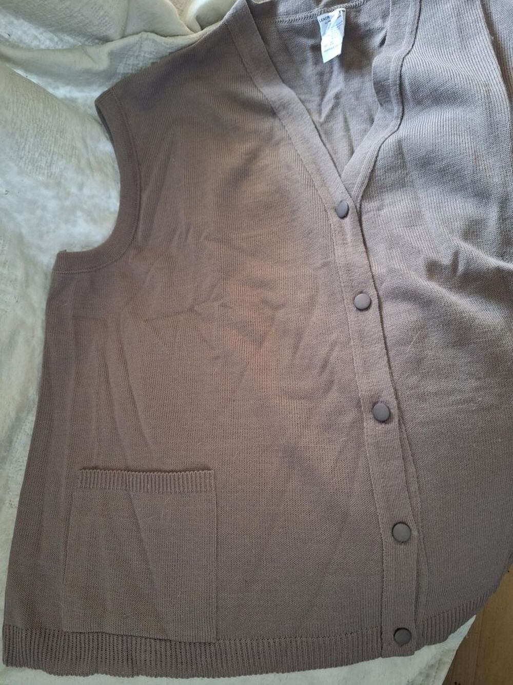 Gilet &eacute;l&eacute;gant neuf sans manche Vêtements