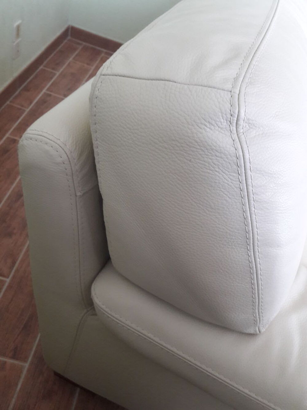 Canap&eacute; cuir vachette - fixe - couleur beige - 3 places Meubles