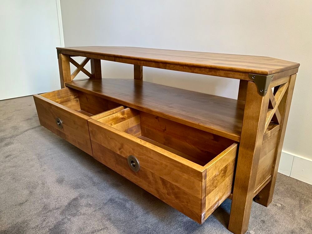 Table TV de marque Laura Ashley Meubles