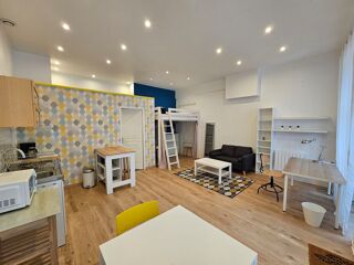  Appartement à louer 1 pièce 37 m²