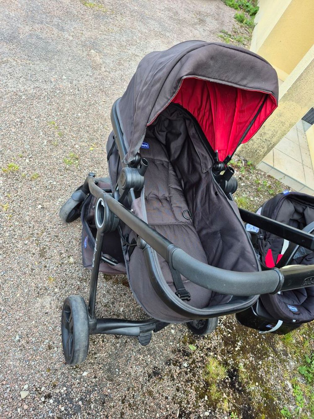 Poussette " Chicco " Puériculture