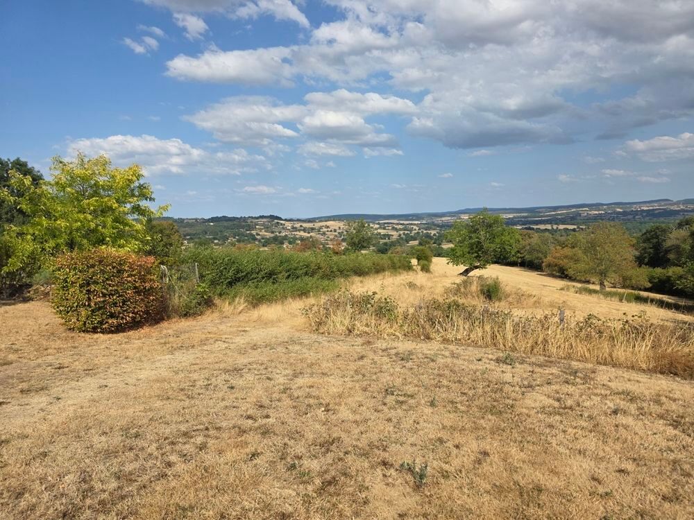 Vente Maison Environs Cluny. Maison de caractère. Belle situation isolée avec vue. Cluny