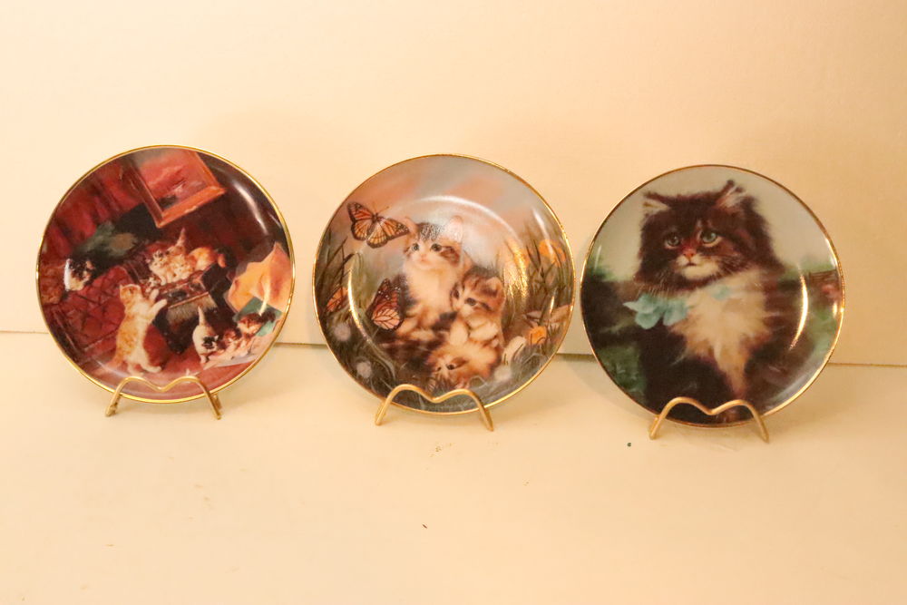 Assiettes d&eacute;coratifs motifs chats
Décoration