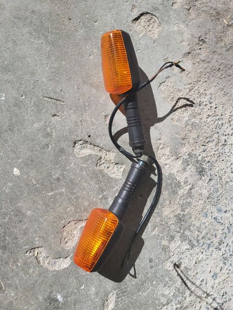 Pi&egrave;ces et &eacute;quipements Moto - Scooter - Quad Pi&egrave;ces et &eacute;quipements Moto - Scooter - Quad  occasion Saint-Ouen-d'Aunis 17230