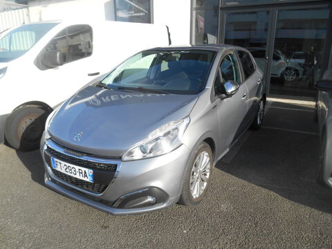 Peugeot 208 puretech 82ch signature