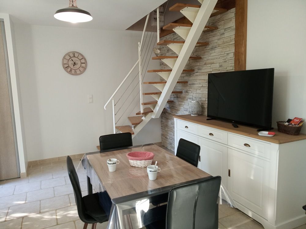   Gîte et verger 5 personnes en BOURGOGNE DU SUD Bourgogne, Sennecey-le-Grand (71240)