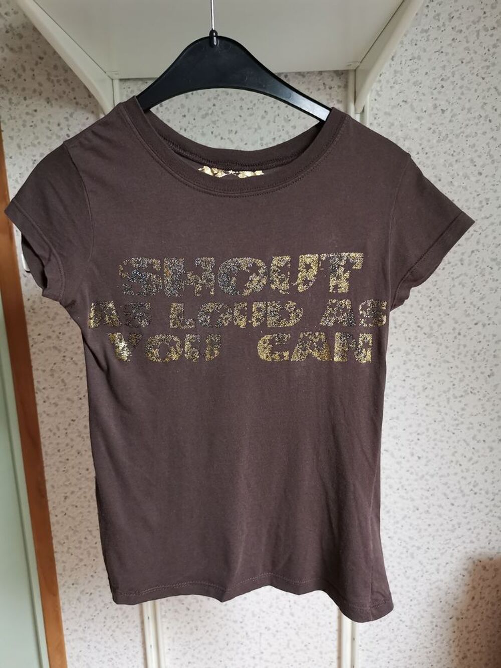 Tee-shirt marron Zara, manches courtes Vêtements
