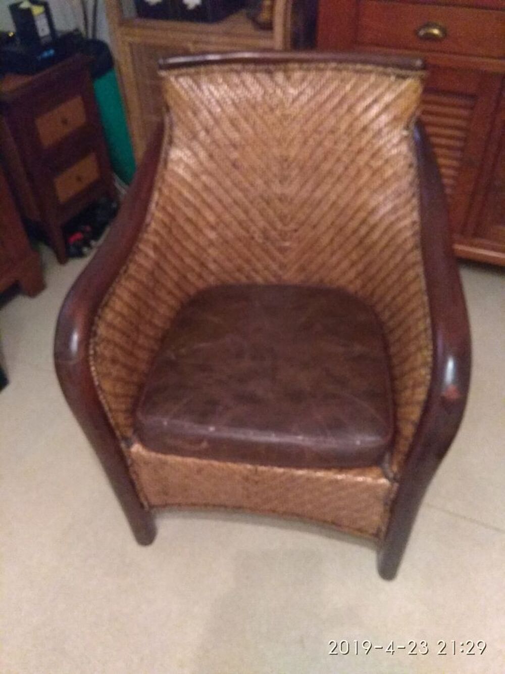 Fauteuil en osier verni Meubles