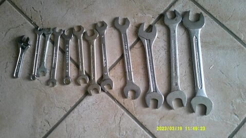 LOT DE  CLES A FOURCHE 40 Saint-Denis-en-Val (45)
