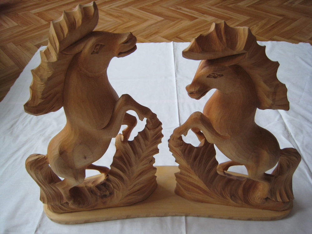 Sculpture en bois. - (NH78) Décoration