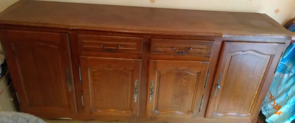 Buffet bas en ch&ecirc;ne fonc&eacute; Meubles