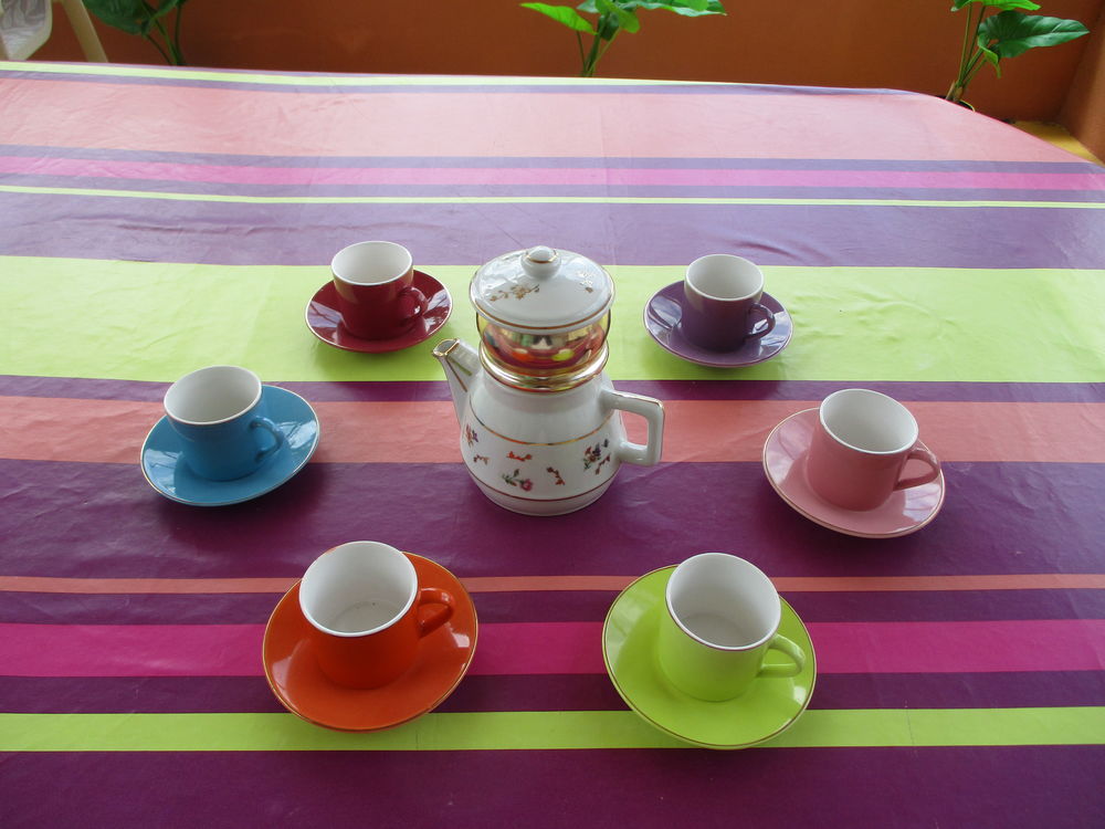 Service 6 tasses &amp; soucoupes multicolores Décoration