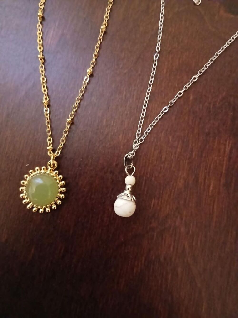  Deux beaux colliers soleil et goutte d'eau N&deg; 1391 Bijoux et montres