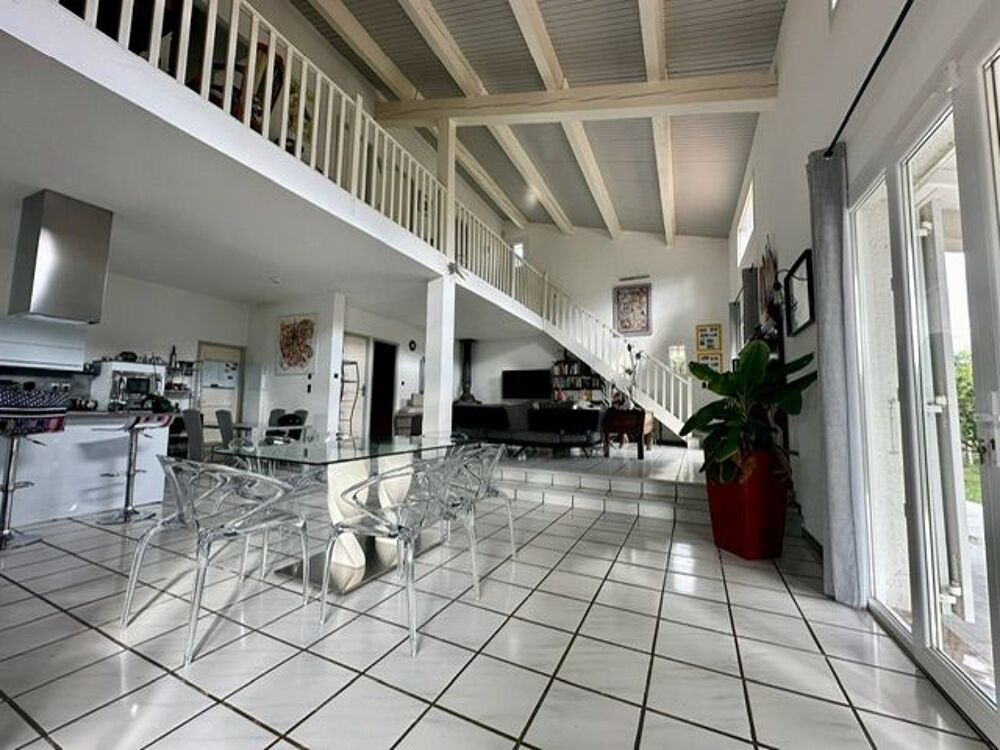 Maison 5 pièces 158 m² · à Villeneuve-la-Rivière · 158 m² · 419 900 €