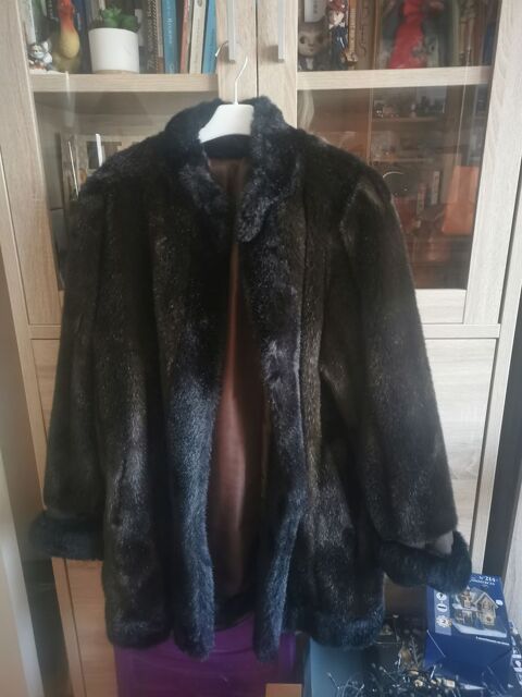 Veste femme fausse fourrure 40 Ch�roy (89)