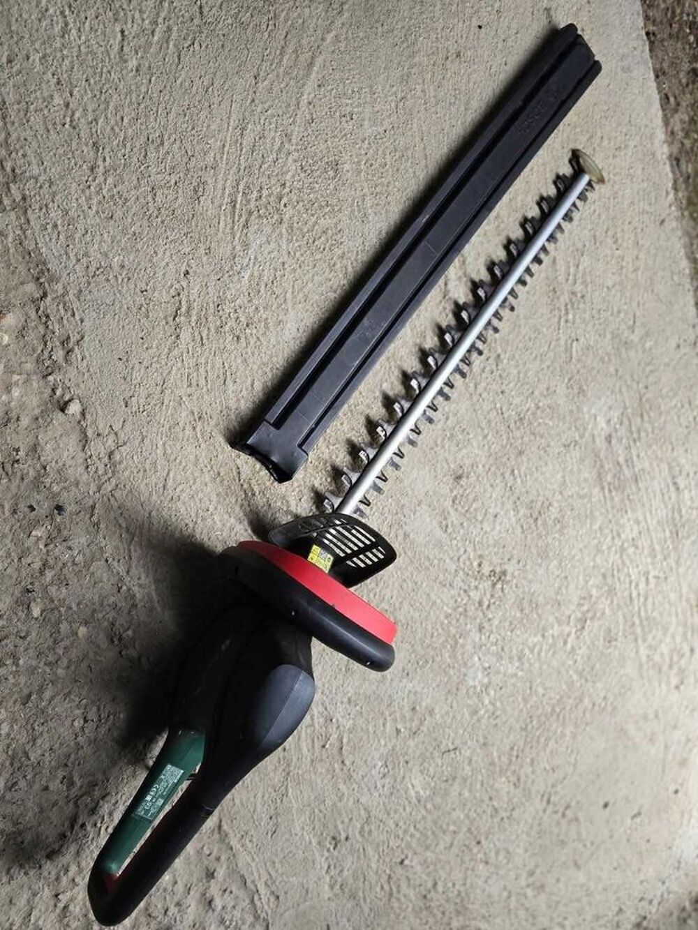 taille haies bosch &eacute;lectrique Bricolage