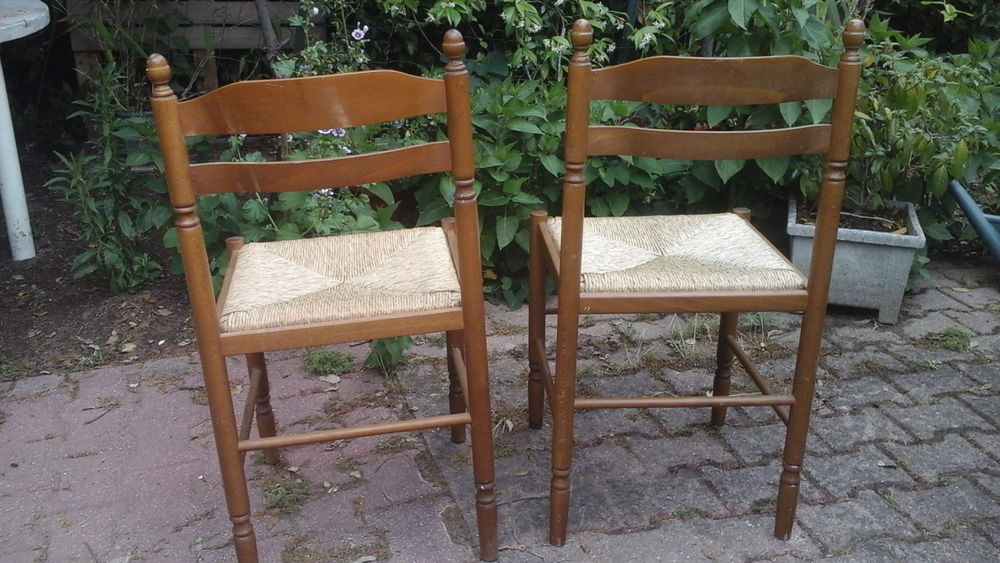 Chaises en bois et paille Meubles