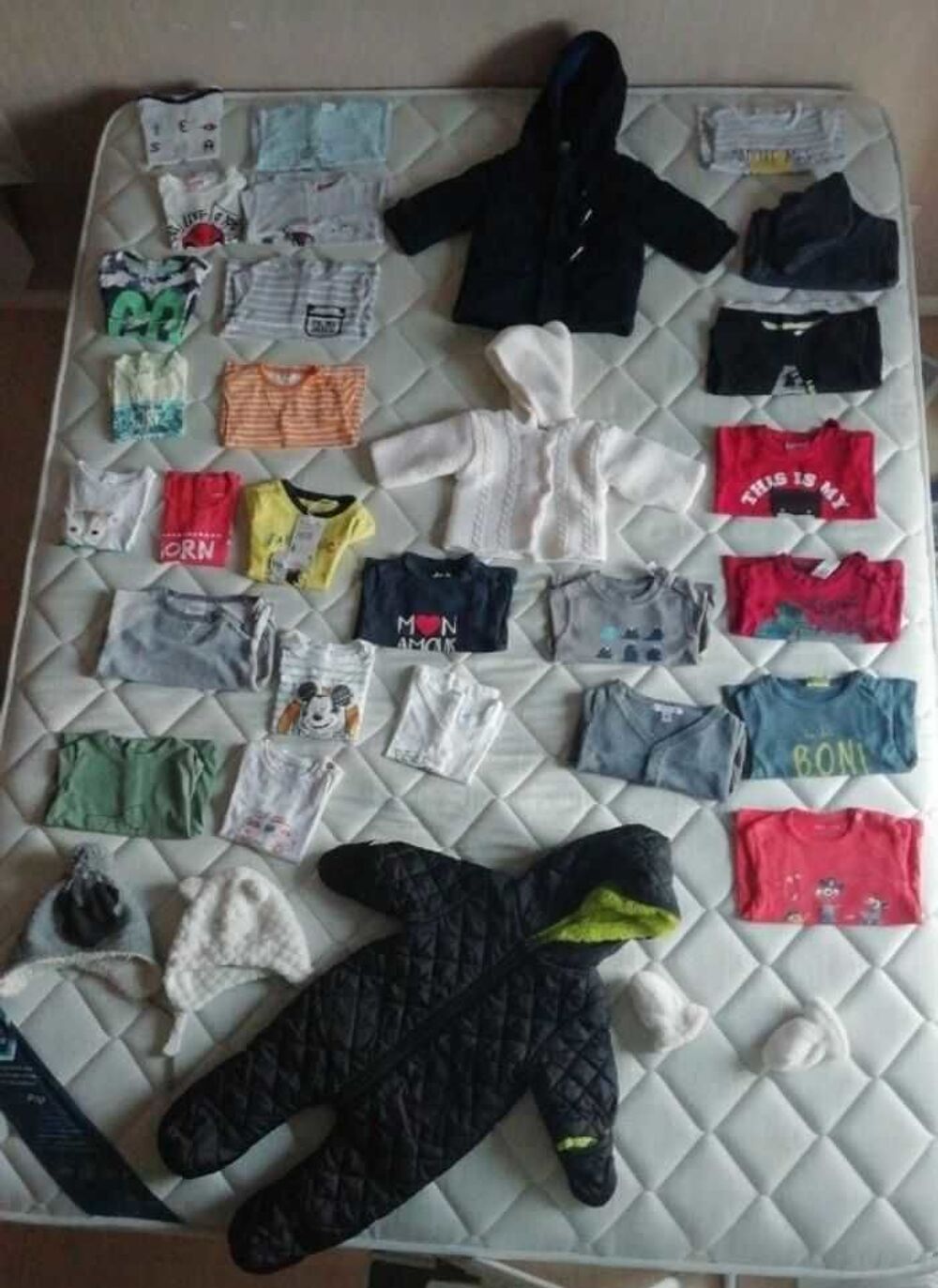 Lots de v&ecirc;tements b&eacute;b&eacute; gar&ccedil;on Puériculture