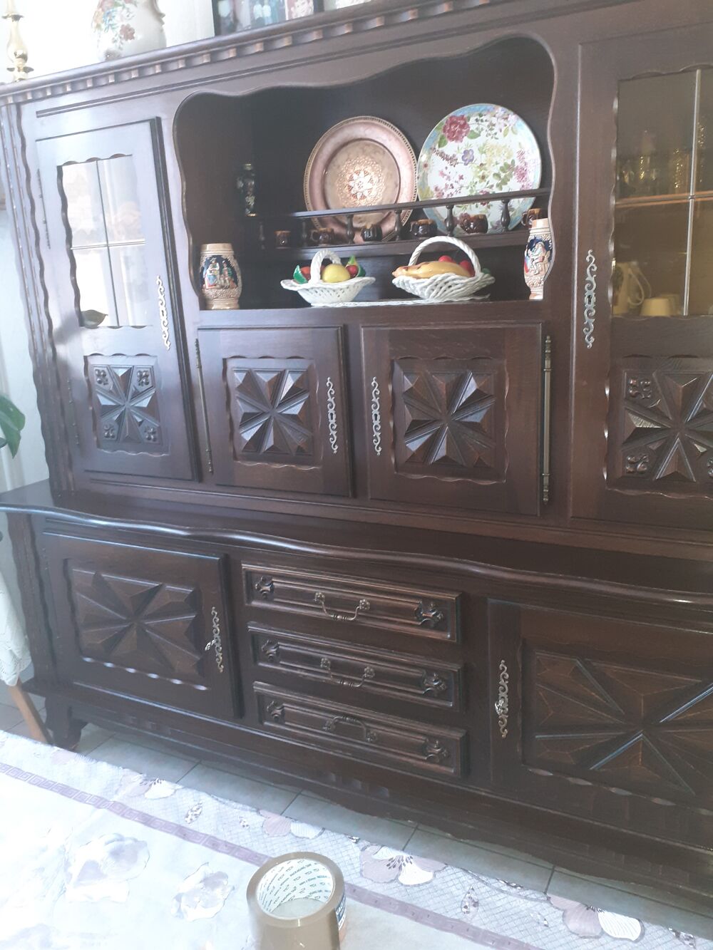 ARMOIRE DE SALLE A MANGER
BUFFET
TABLE
6 CHAISES Meubles