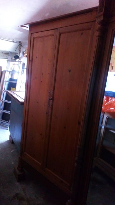 ARMOIRE ANCIENNE EN SAPIN 300 Nogaro (32)