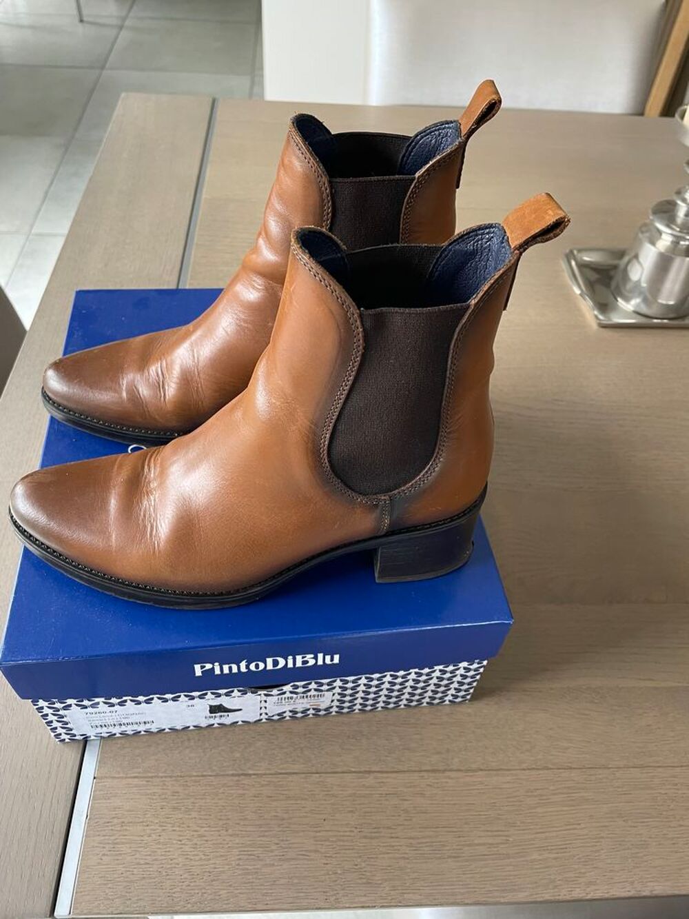 Bottines Taille 36 Couleur Marron . Tr&egrave;s Tr&egrave;s Bon Etat Chaussures